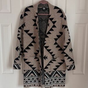 Frye Women's Black and Tan Patterned Cardigan